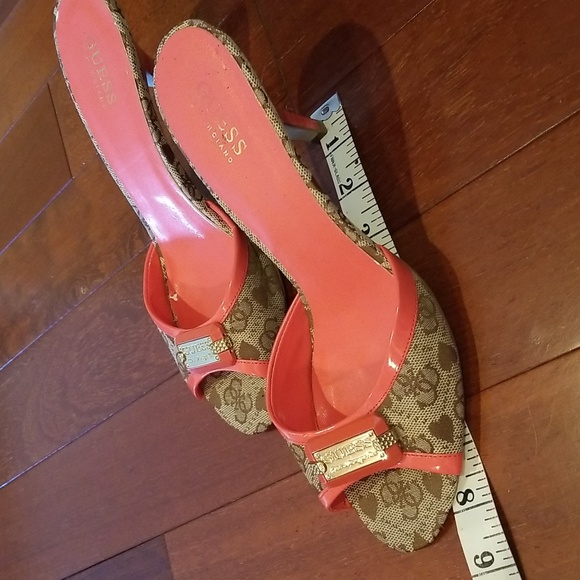 Guess Shoes - Kitten heels. Gorgeous and expensive looking. Salmon colour.